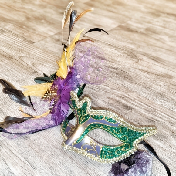 Ladies Mardi Gras Mask 2022 Mardi Gras Ball Formal Attire Exotic Feathered Mask - Picture 9 of 12
